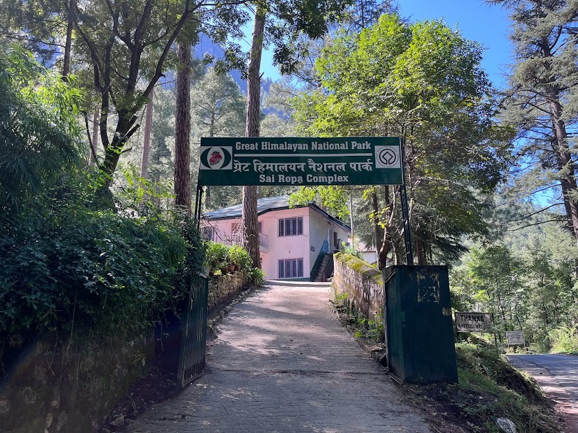 GHNP information center - Get lost in the mighty himalayas